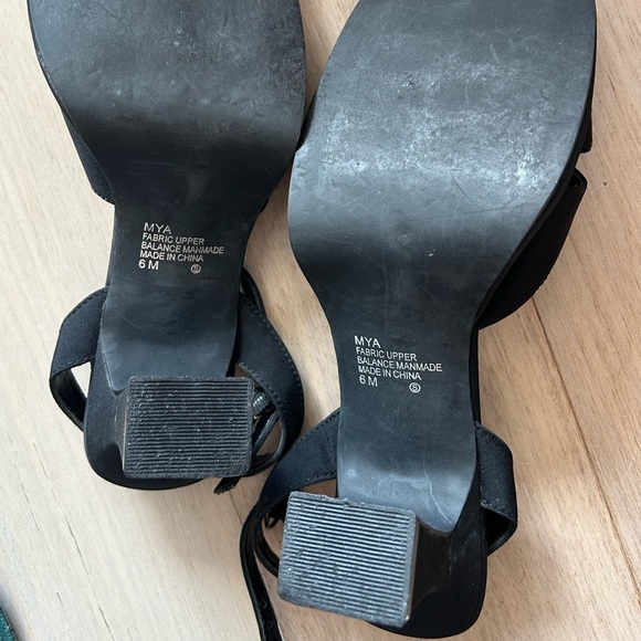 SOLD Mudd black mini heel MYA vintage Y2K square toe kitten heels chunky - Picture 3 of 4